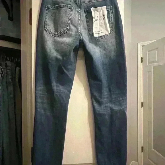 Daze Denim The Original High Rise Mom - Picture 2 of 5